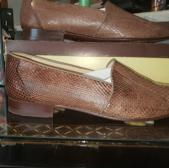 Loafers_&_Slip_Ons